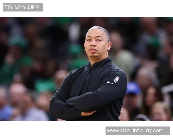 快船遭遇惨败小卡复出难挽颓势球队近12场仅获2胜西部倒四危机加剧